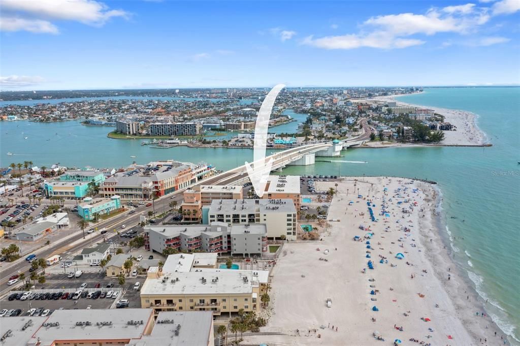 待售: $749,000 (1 贝兹, 0 浴室, 865 平方英尺)