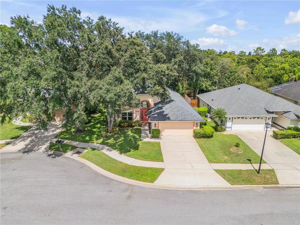 Под контрактом: $398,000 (3 спален, 2 ванн, 2053 Квадратных фут)