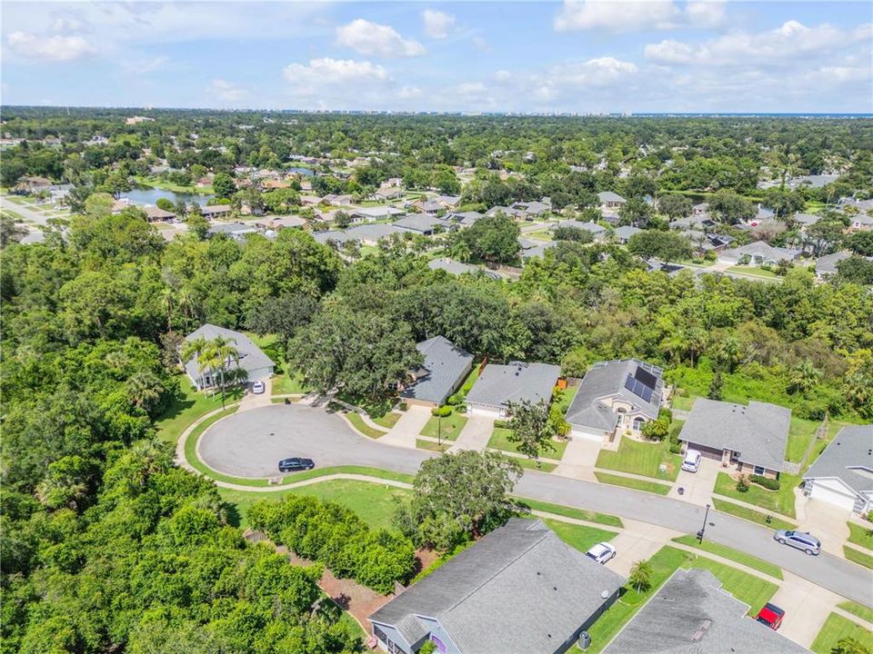 Под контрактом: $398,000 (3 спален, 2 ванн, 2053 Квадратных фут)