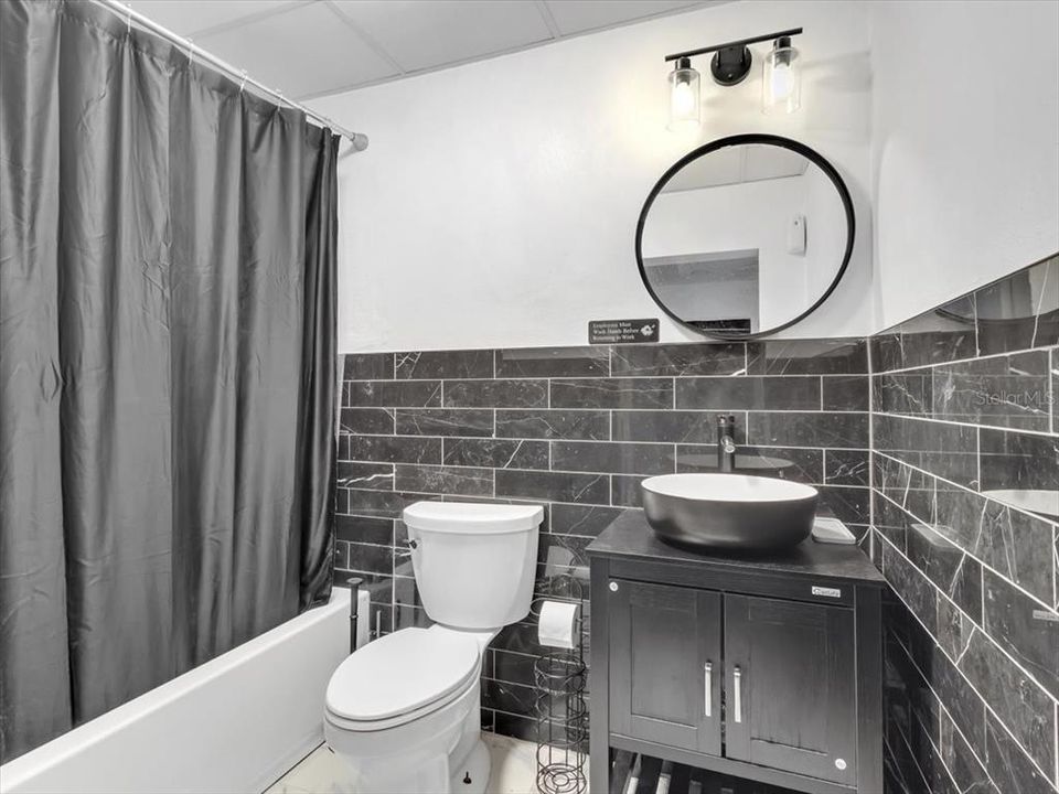 待售: $1,050,000 (0 贝兹, 0 浴室, 3452 平方英尺)