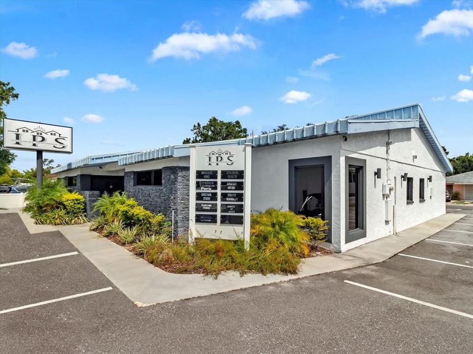 待售: $1,050,000 (0 贝兹, 0 浴室, 3452 平方英尺)