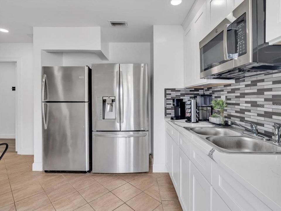 待售: $1,050,000 (0 贝兹, 0 浴室, 3452 平方英尺)