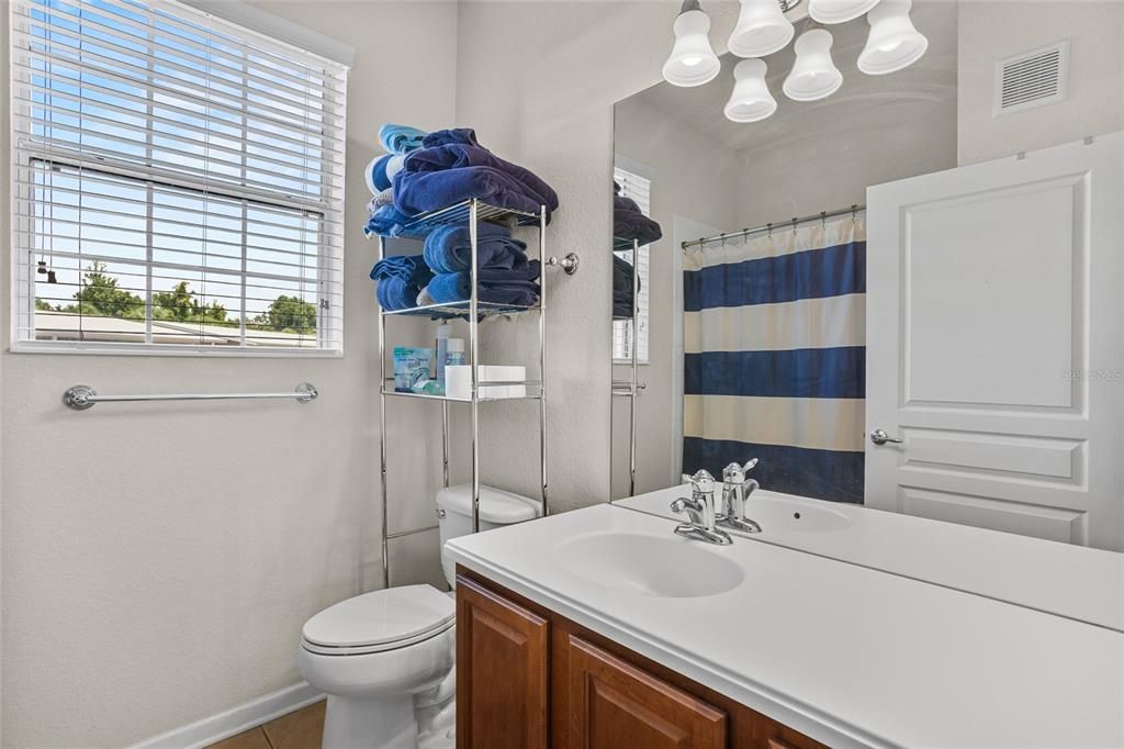 待售: $225,000 (3 贝兹, 2 浴室, 1248 平方英尺)