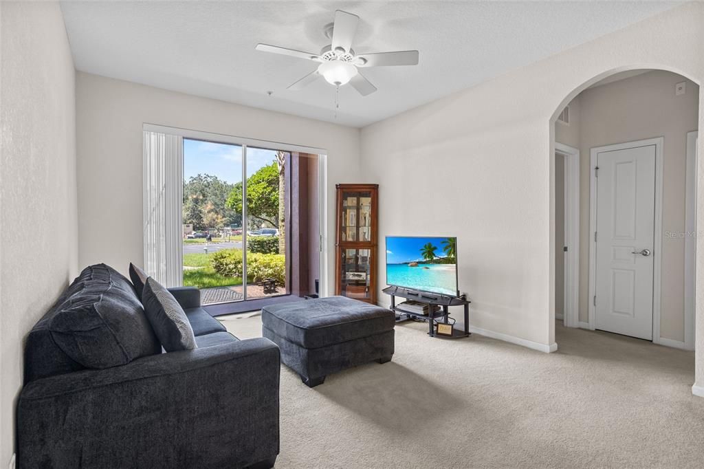 待售: $225,000 (3 贝兹, 2 浴室, 1248 平方英尺)