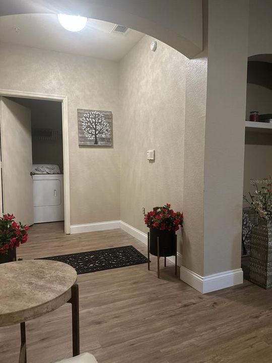 Active With Contract: $150,000 (1 beds, 1 baths, 837 Square Feet)