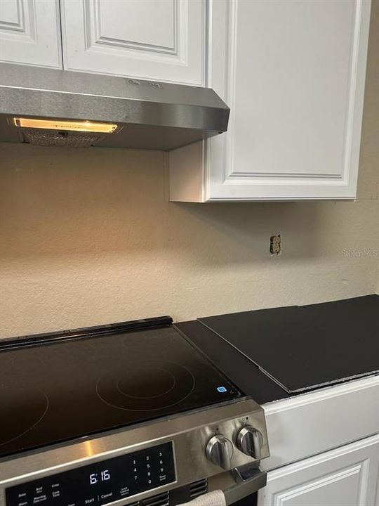 Active With Contract: $150,000 (1 beds, 1 baths, 837 Square Feet)