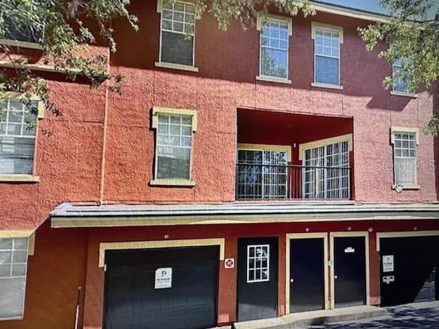 Active With Contract: $150,000 (1 beds, 1 baths, 837 Square Feet)