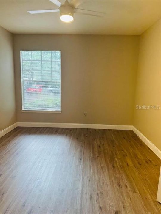 Active With Contract: $150,000 (1 beds, 1 baths, 837 Square Feet)