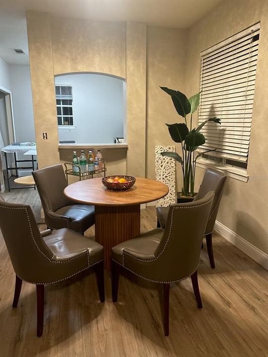 Active With Contract: $150,000 (1 beds, 1 baths, 837 Square Feet)