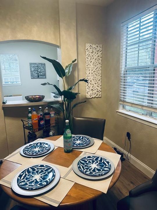 Active With Contract: $150,000 (1 beds, 1 baths, 837 Square Feet)