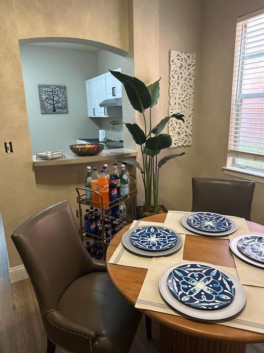 Active With Contract: $150,000 (1 beds, 1 baths, 837 Square Feet)