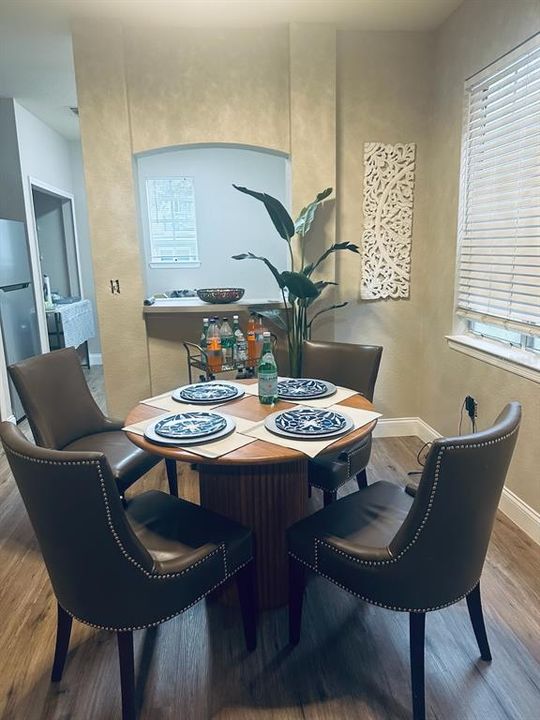 Active With Contract: $150,000 (1 beds, 1 baths, 837 Square Feet)