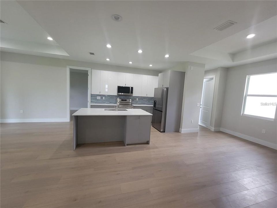 En Venta: $360,000 (3 camas, 2 baños, 1496 Pies cuadrados)