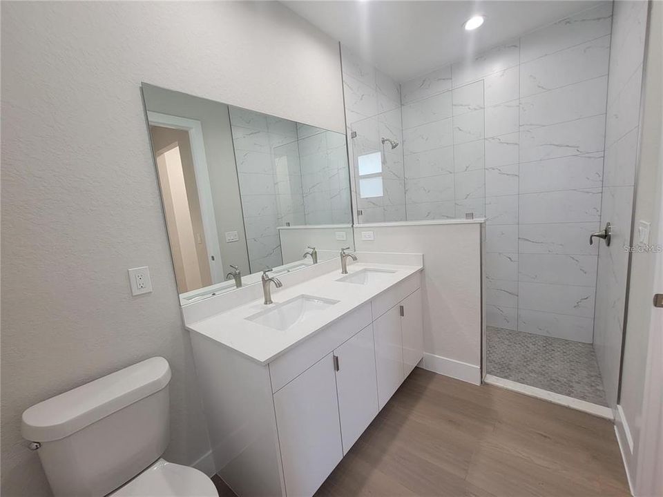 En Venta: $360,000 (3 camas, 2 baños, 1496 Pies cuadrados)