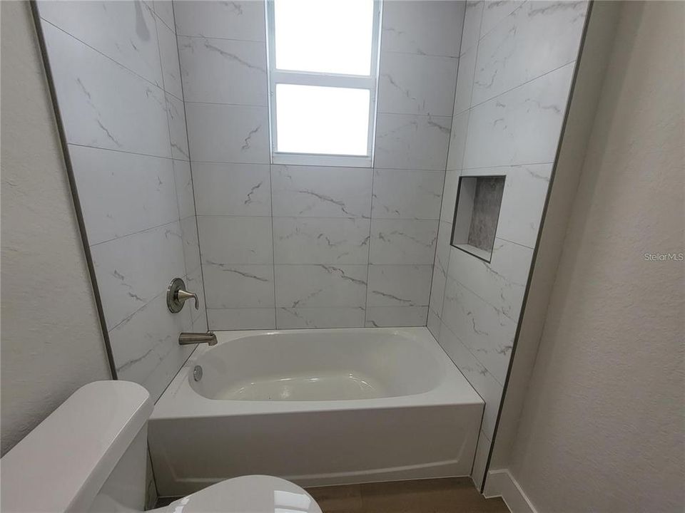 En Venta: $360,000 (3 camas, 2 baños, 1496 Pies cuadrados)