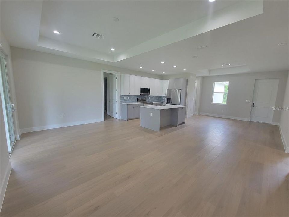 En Venta: $360,000 (3 camas, 2 baños, 1496 Pies cuadrados)