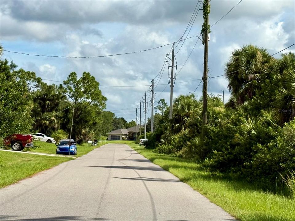 Activo con contrato: $25,000 (0.23 acres)