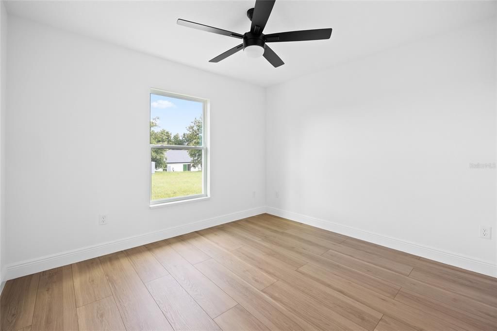 For Sale: $210,000 (3 beds, 2 baths, 1157 Square Feet)