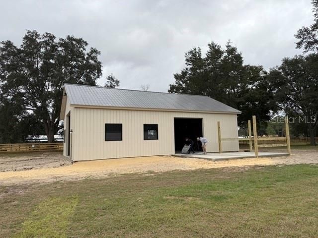 For Sale: $775,000 (4 beds, 2 baths, 1829 Square Feet)