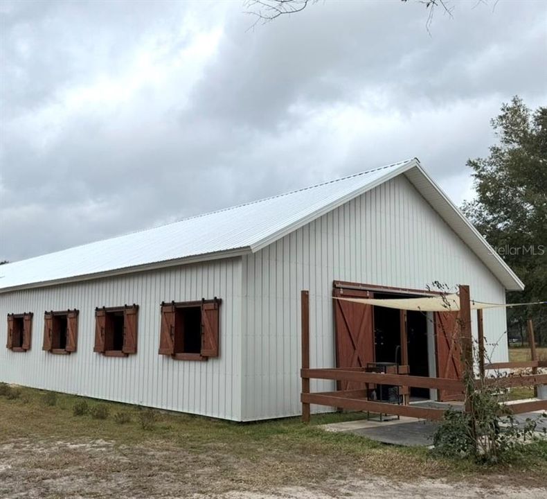 For Sale: $775,000 (4 beds, 2 baths, 1829 Square Feet)