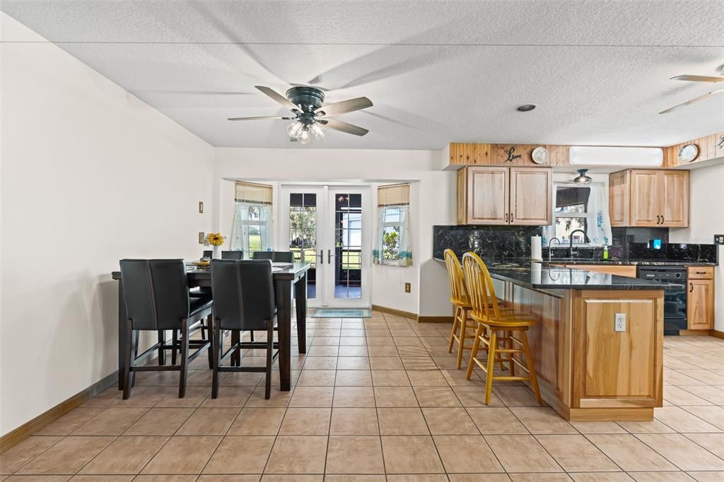 На продажу: $1,100,000 (3 спален, 2 ванн, 1940 Квадратных фут)