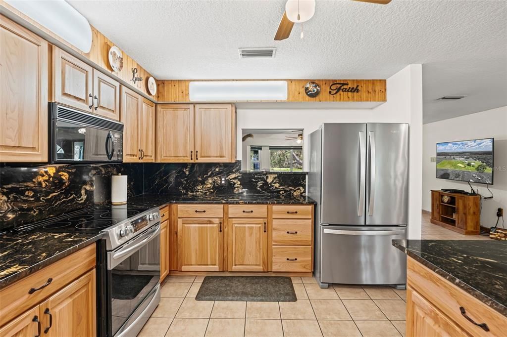 На продажу: $1,100,000 (3 спален, 2 ванн, 1940 Квадратных фут)