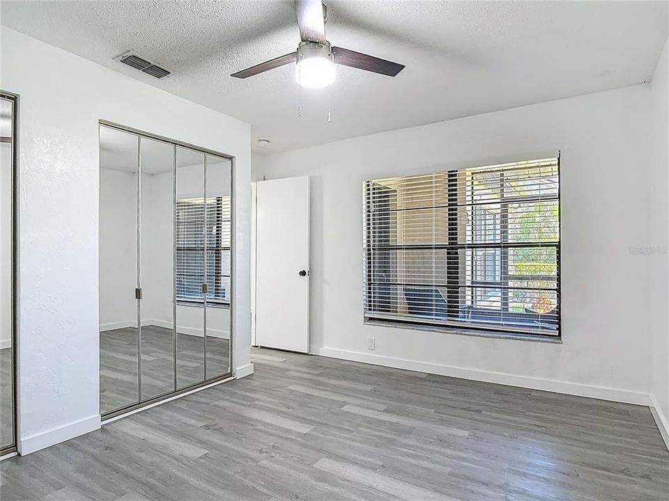 Activo con contrato: $279,000 (2 camas, 2 baños, 1515 Pies cuadrados)