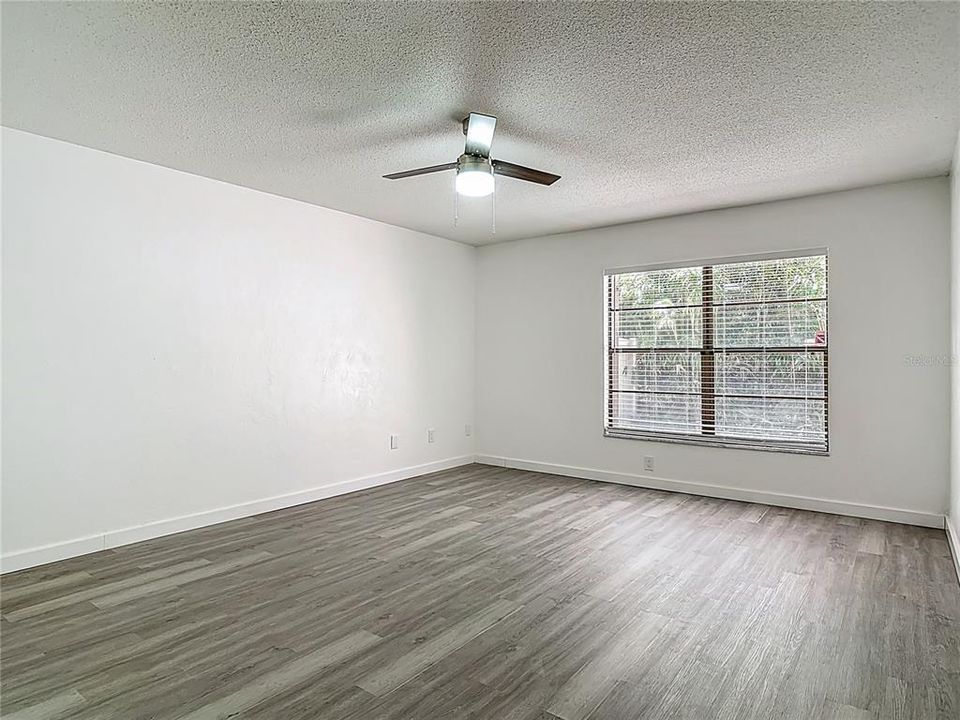 Activo con contrato: $279,000 (2 camas, 2 baños, 1515 Pies cuadrados)