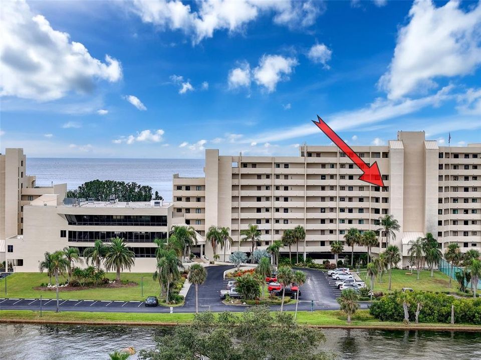 For Sale: $375,000 (2 beds, 2 baths, 950 Square Feet)