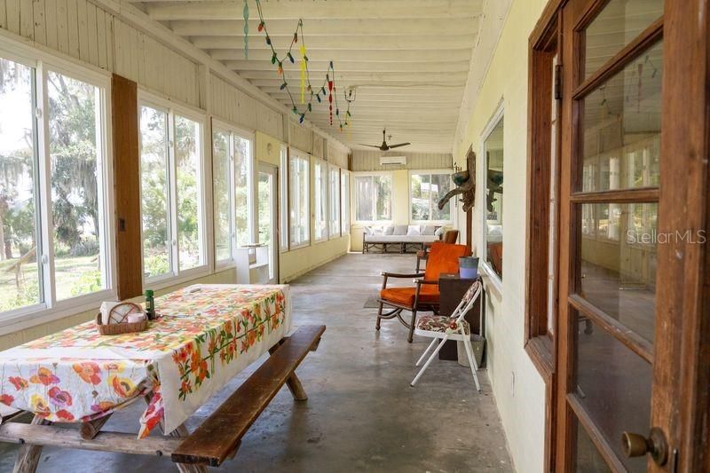 待售: $545,000 (1 贝兹, 1 浴室, 858 平方英尺)