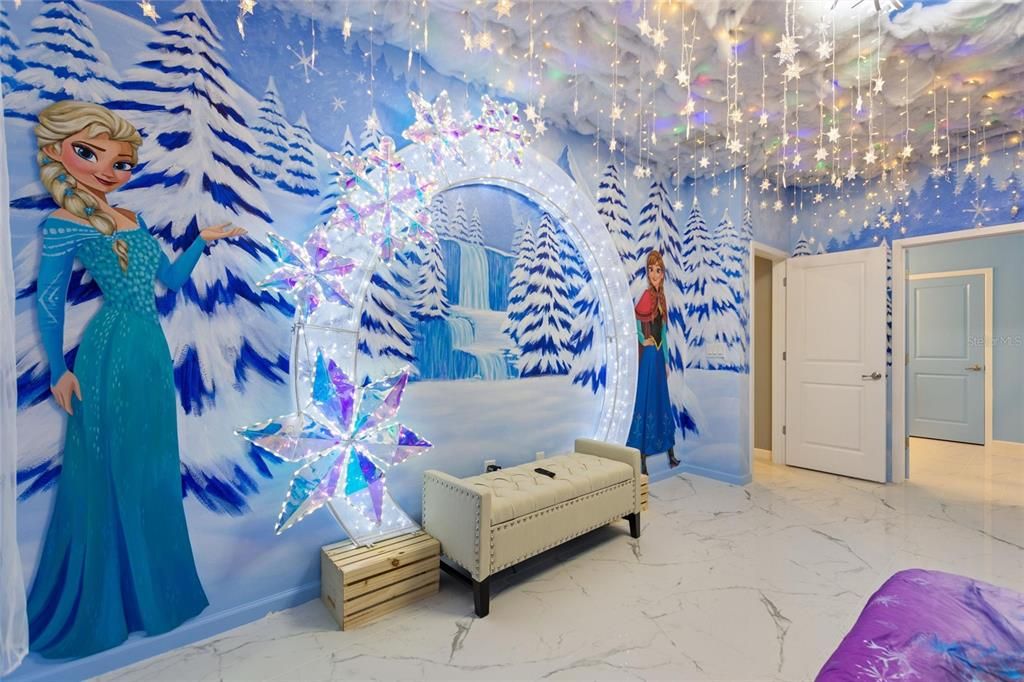 Active With Contract: $2,300,000 (15 beds, 15 baths, 6249 Square Feet)