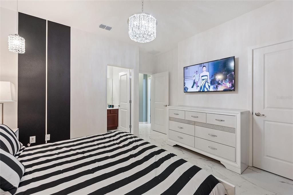 Active With Contract: $2,300,000 (15 beds, 15 baths, 6249 Square Feet)