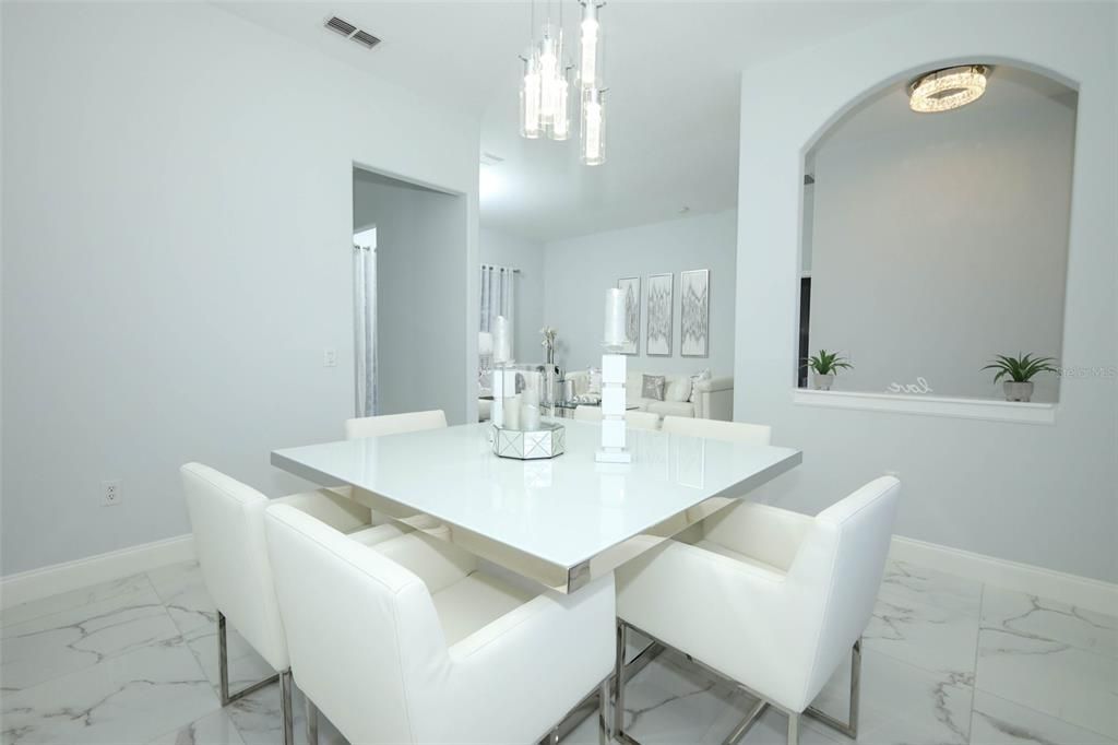 На продажу: $485,000 (3 спален, 2 ванн, 1832 Квадратных фут)