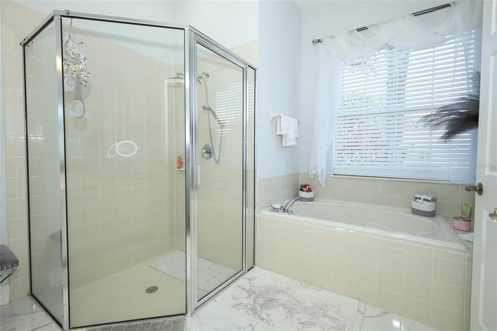 На продажу: $485,000 (3 спален, 2 ванн, 1832 Квадратных фут)