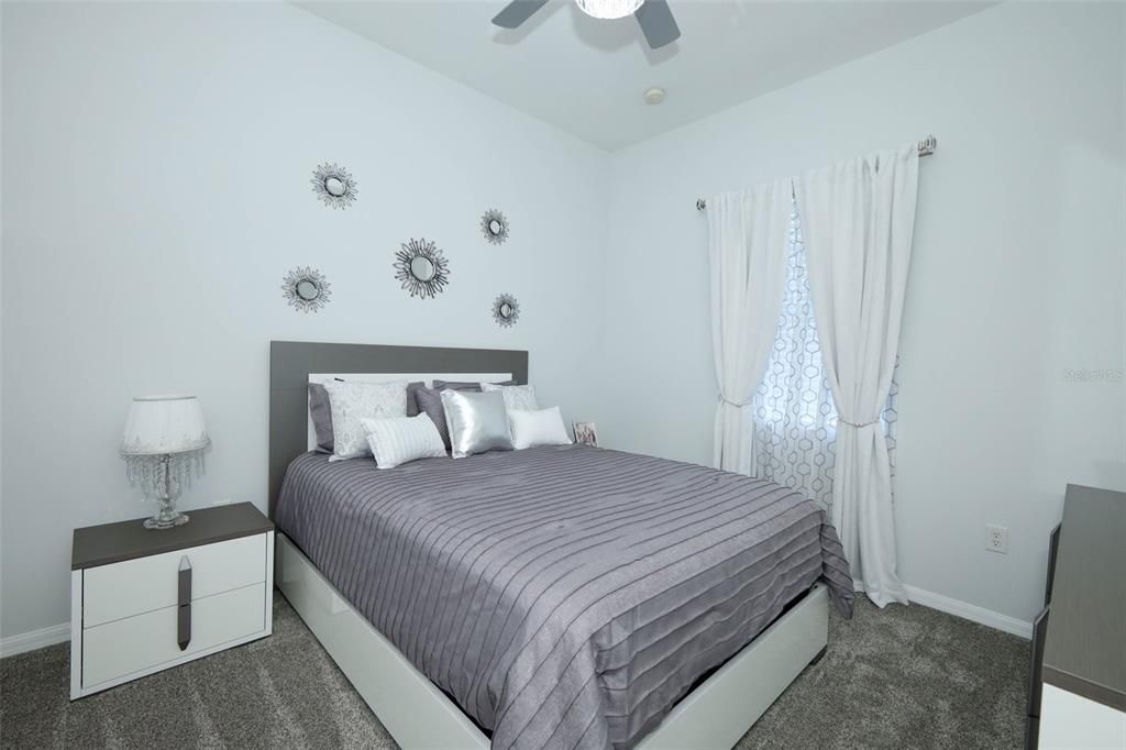 На продажу: $485,000 (3 спален, 2 ванн, 1832 Квадратных фут)