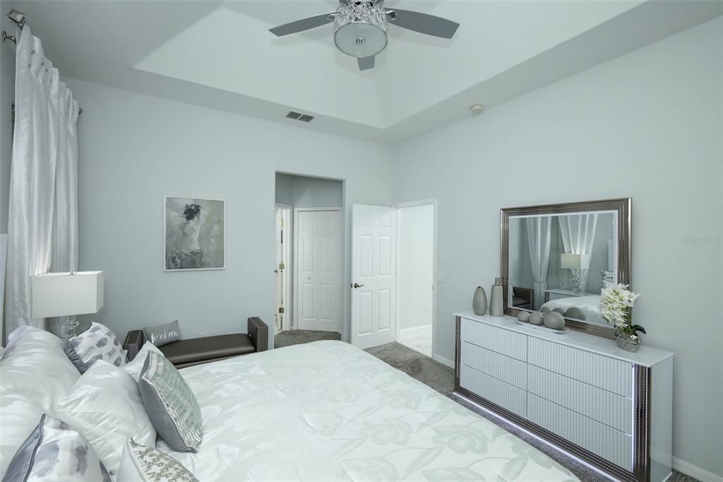 На продажу: $485,000 (3 спален, 2 ванн, 1832 Квадратных фут)