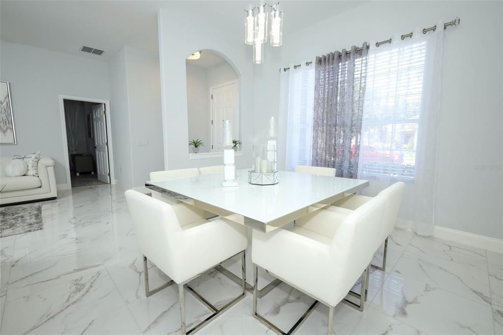 На продажу: $485,000 (3 спален, 2 ванн, 1832 Квадратных фут)