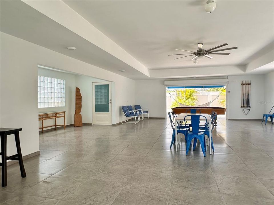 For Sale: $2,100,000 (4 beds, 5 baths, 5715 Square Feet)