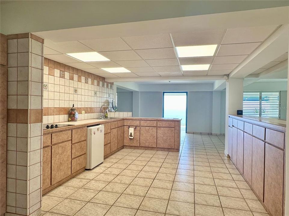 For Sale: $2,100,000 (4 beds, 5 baths, 5715 Square Feet)