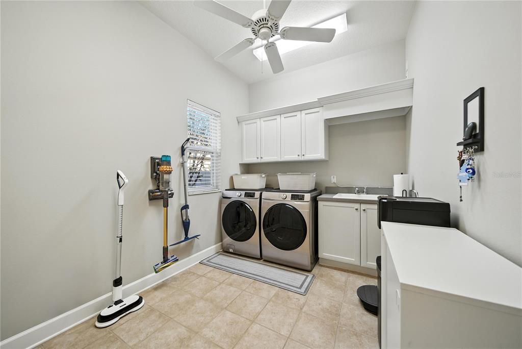 For Sale: $1,239,900 (4 beds, 3 baths, 3124 Square Feet)