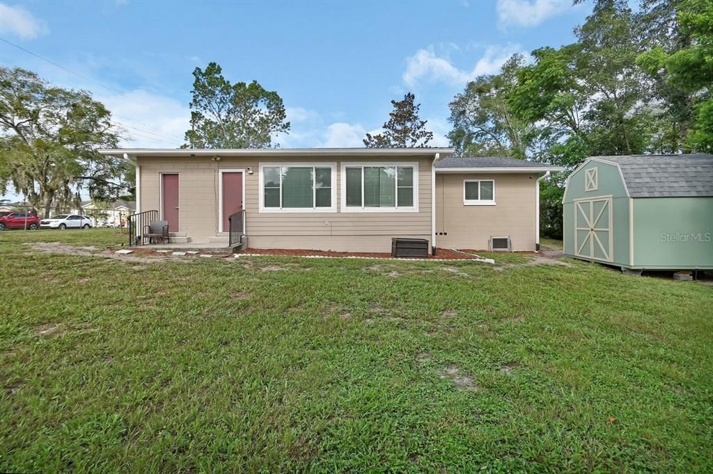 Active With Contract: $279,900 (3 beds, 2 baths, 1716 Square Feet)