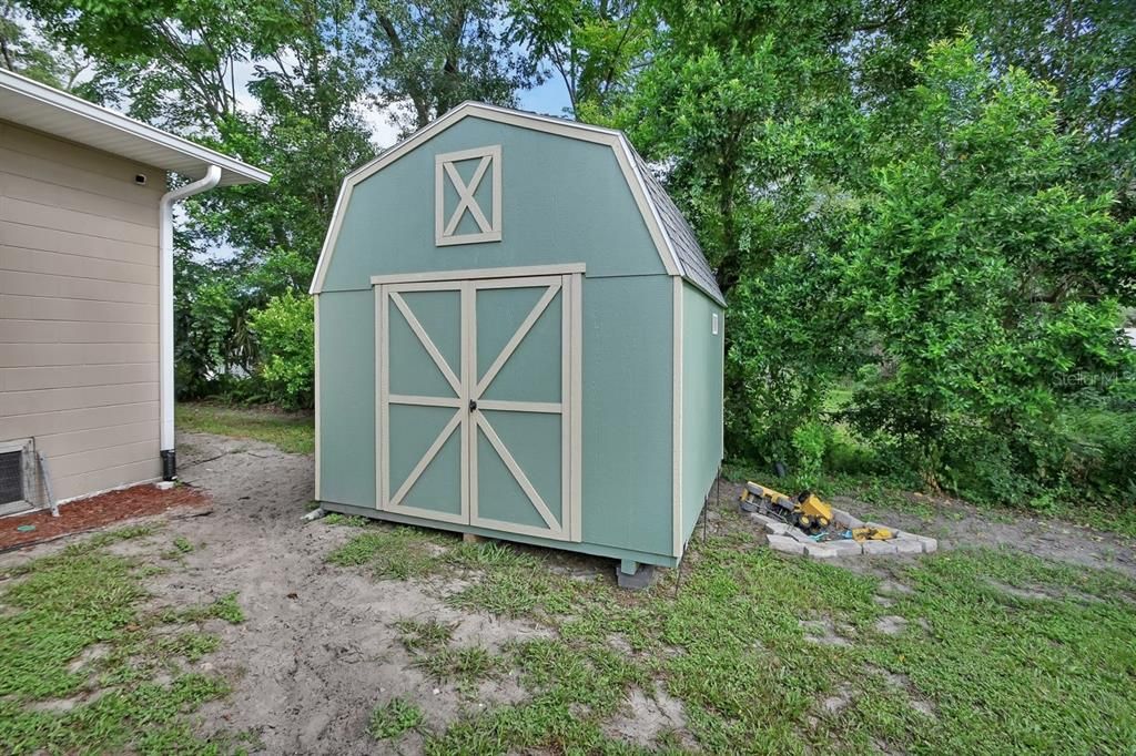 Active With Contract: $279,900 (3 beds, 2 baths, 1716 Square Feet)