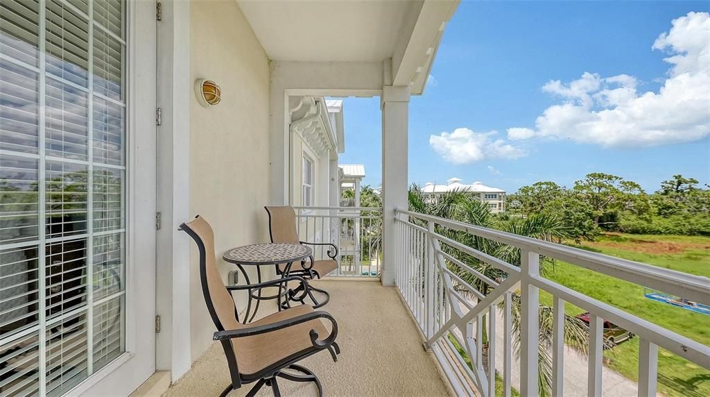 Active With Contract: $550,000 (3 beds, 2 baths, 1854 Square Feet)