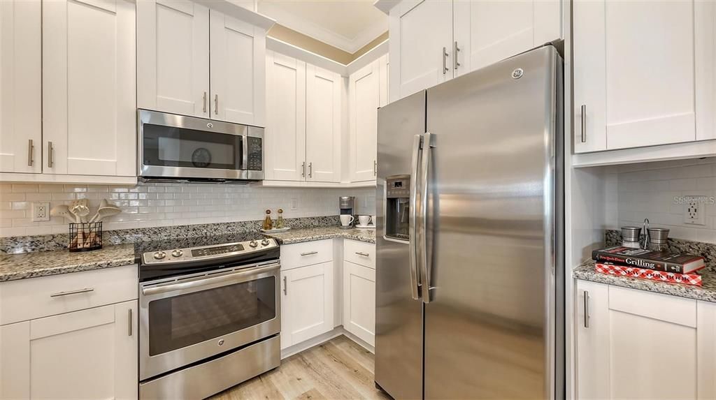 Active With Contract: $550,000 (3 beds, 2 baths, 1854 Square Feet)