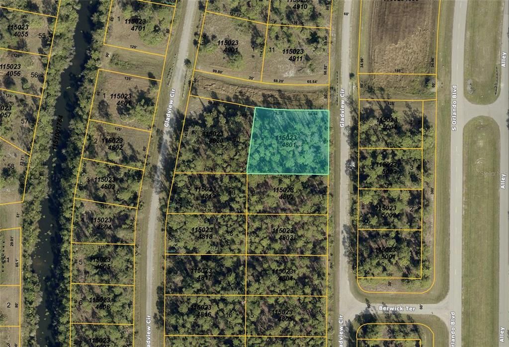 合同活跃: $15,900 (0.39 acres)