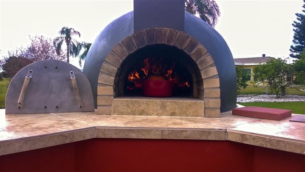 Activo con contrato: $299,900 (3 camas, 2 baños, 1597 Pies cuadrados)