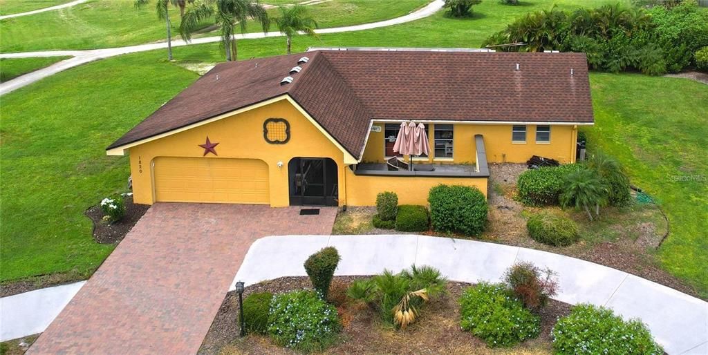 Activo con contrato: $299,900 (3 camas, 2 baños, 1597 Pies cuadrados)