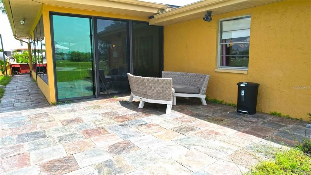 Activo con contrato: $299,900 (3 camas, 2 baños, 1597 Pies cuadrados)