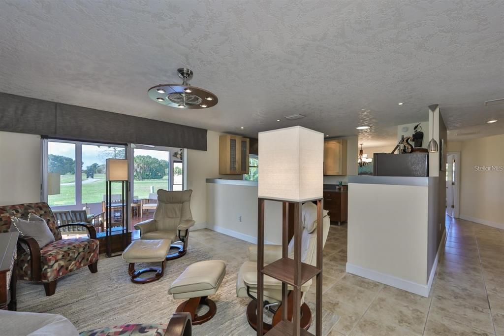 Activo con contrato: $299,900 (3 camas, 2 baños, 1597 Pies cuadrados)