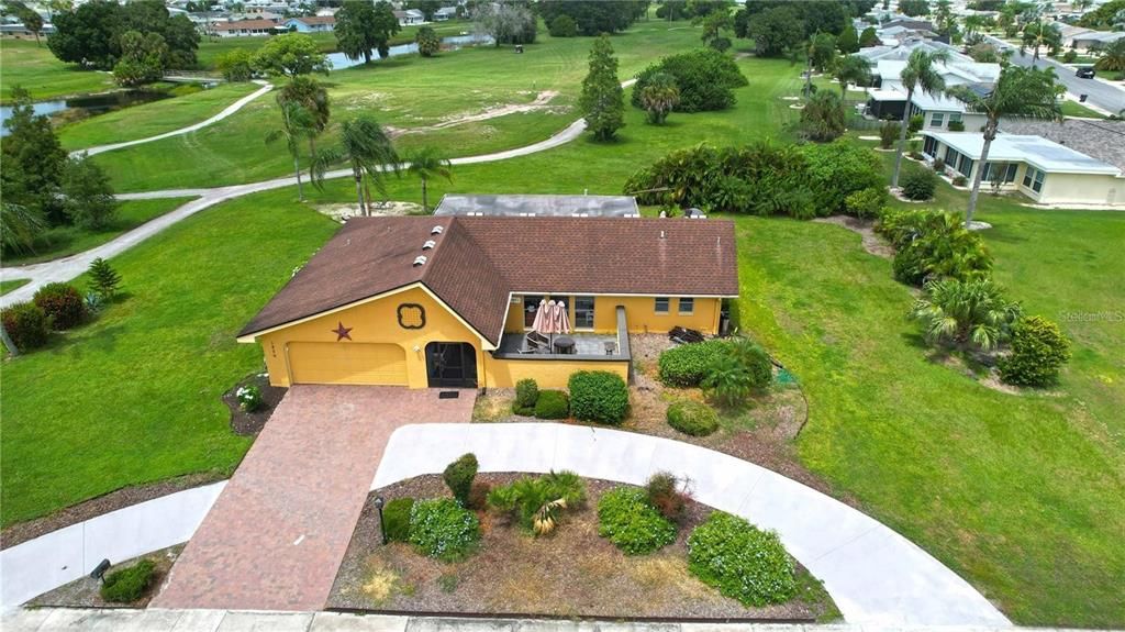 Activo con contrato: $299,900 (3 camas, 2 baños, 1597 Pies cuadrados)